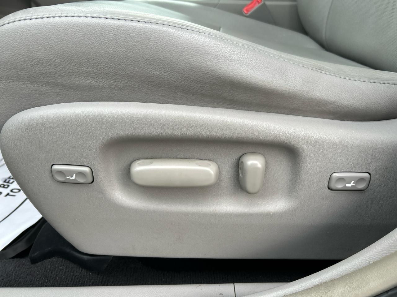 Toyota Highlander Limited 4WD 2012