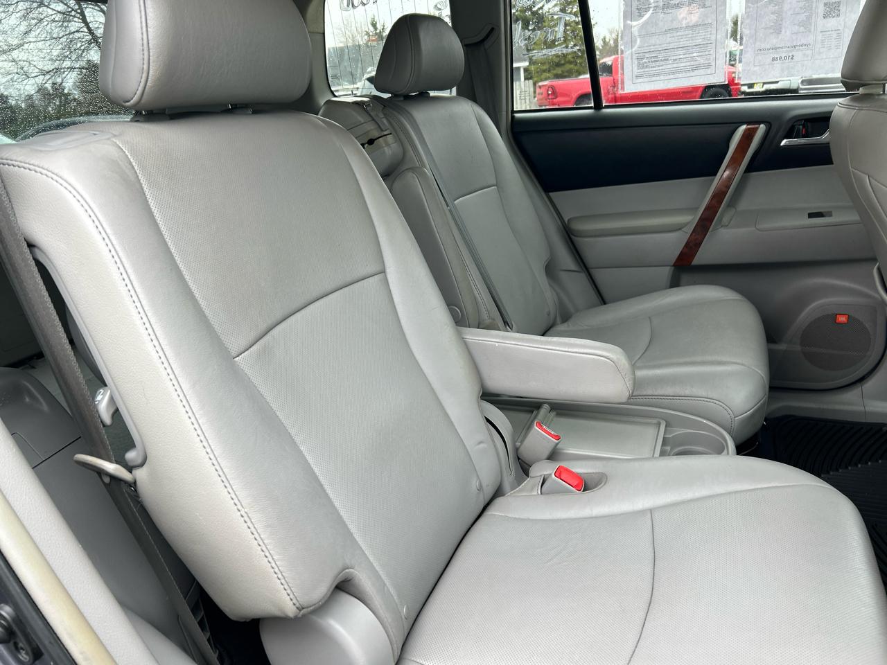 Toyota Highlander Limited 4WD 2012