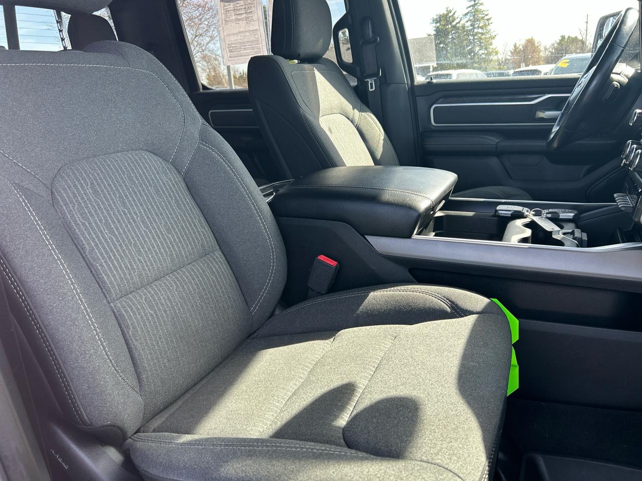 RAM 1500 Big Horn Crew Cab SWB 4WD 2020