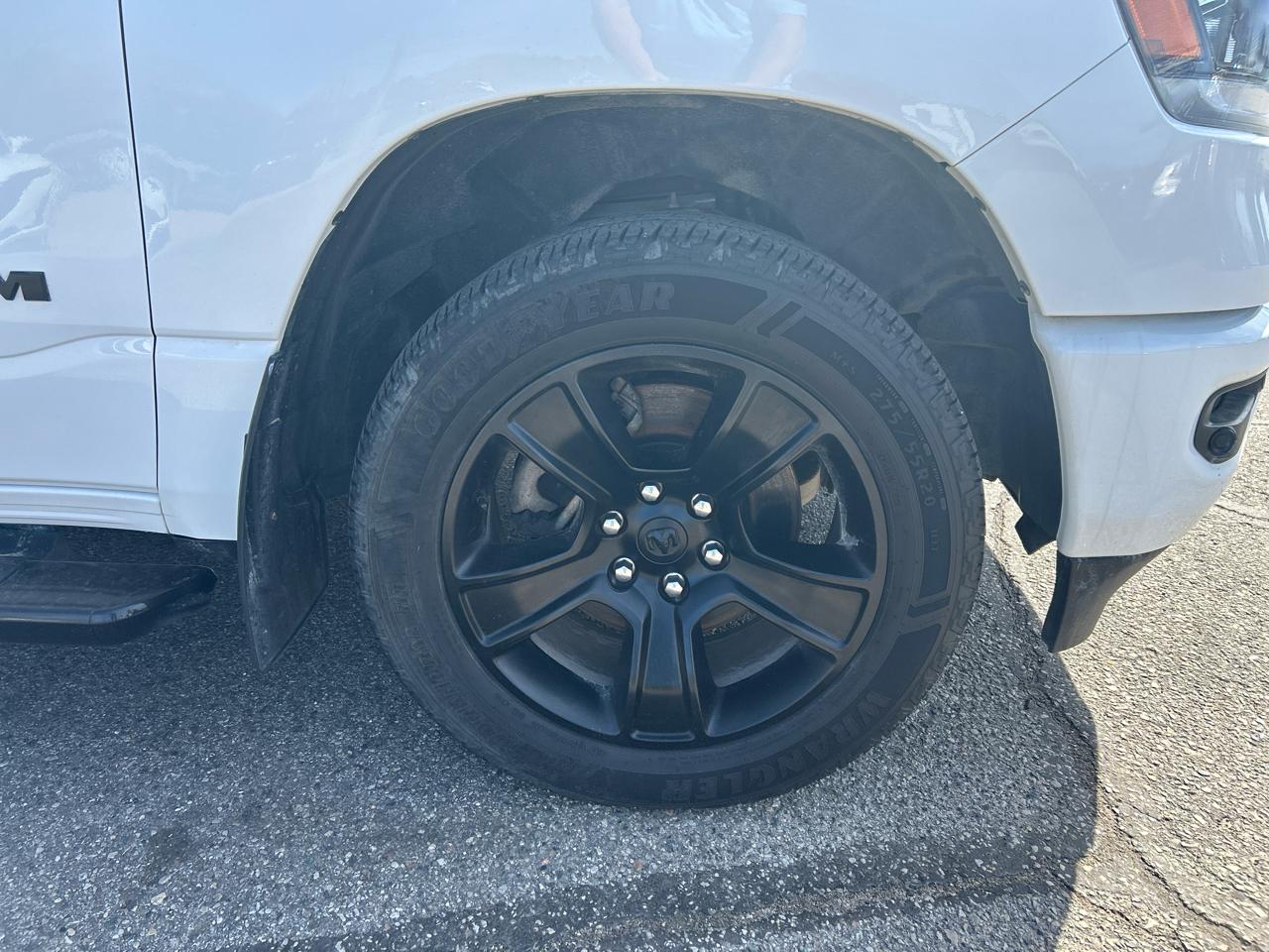 RAM 1500 Big Horn Crew Cab SWB 4WD 2020