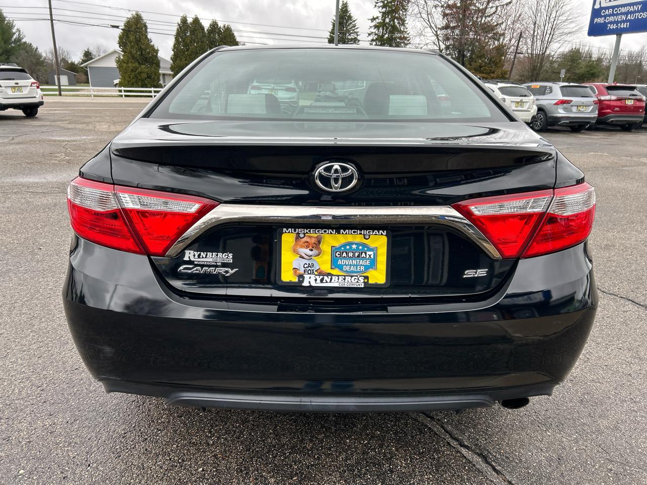 Toyota Camry XLE 2016