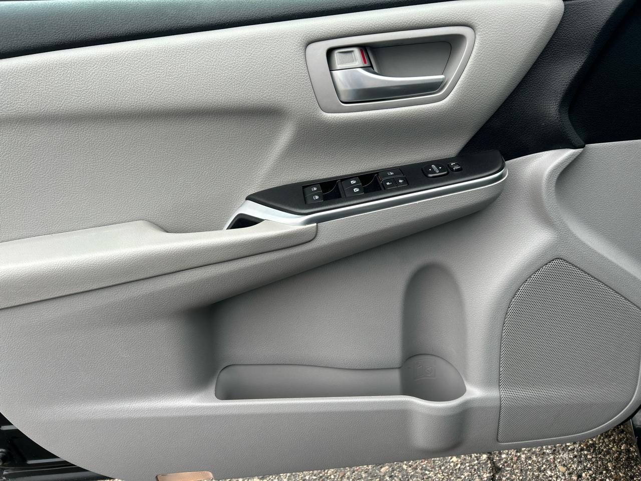 Toyota Camry XLE 2016