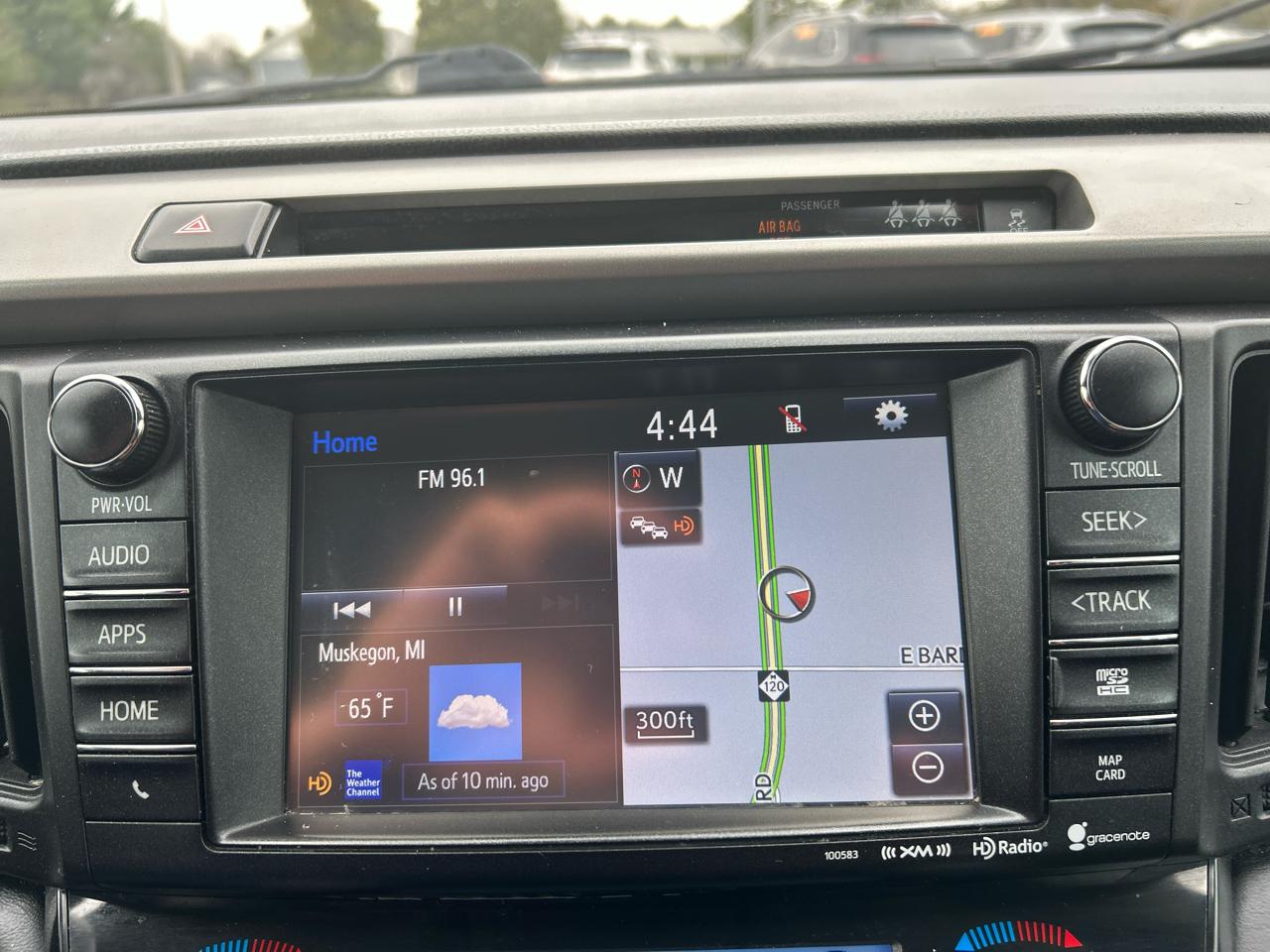 Toyota RAV4 XLE AWD 2018