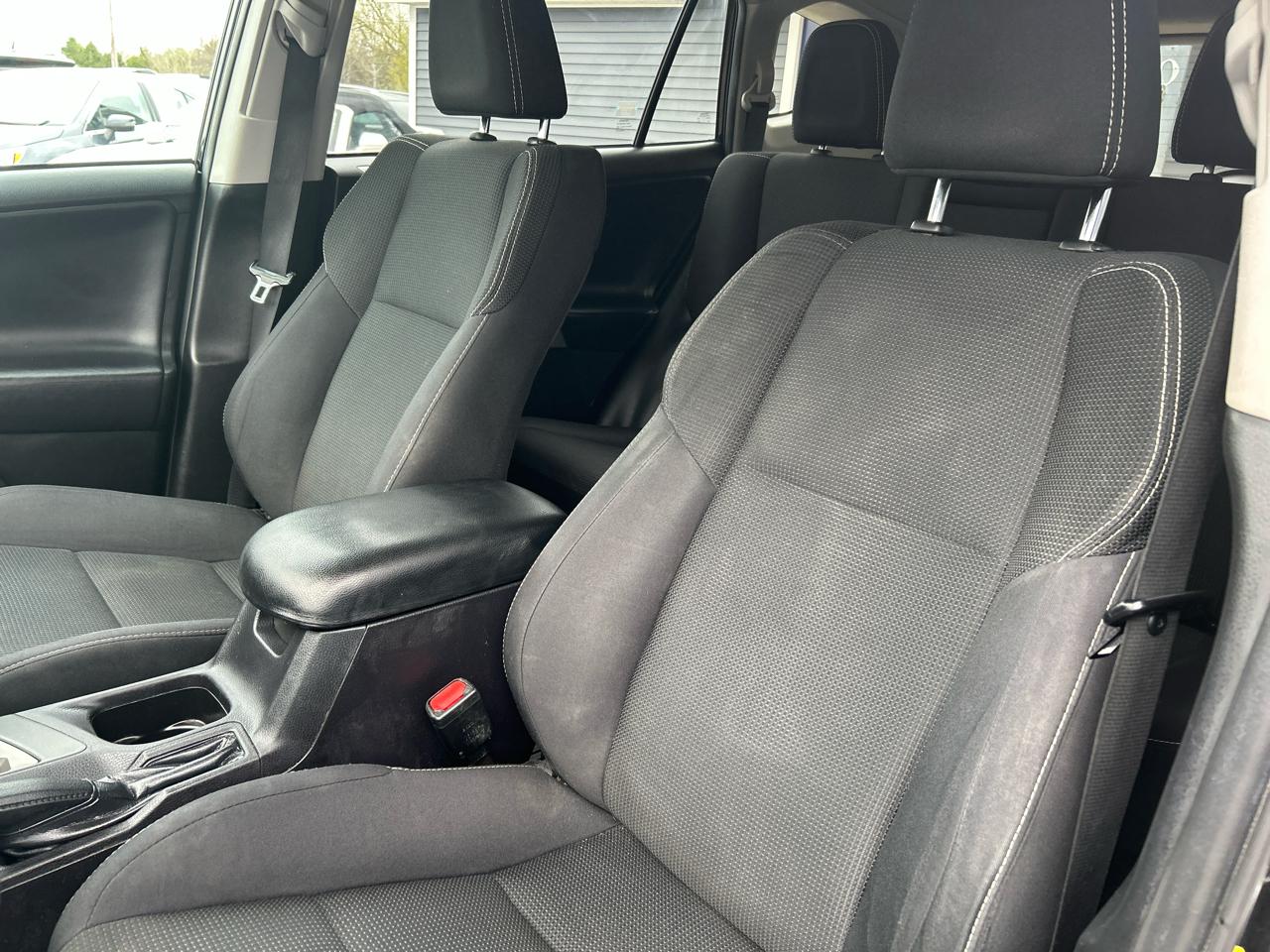 Toyota RAV4 XLE AWD 2018