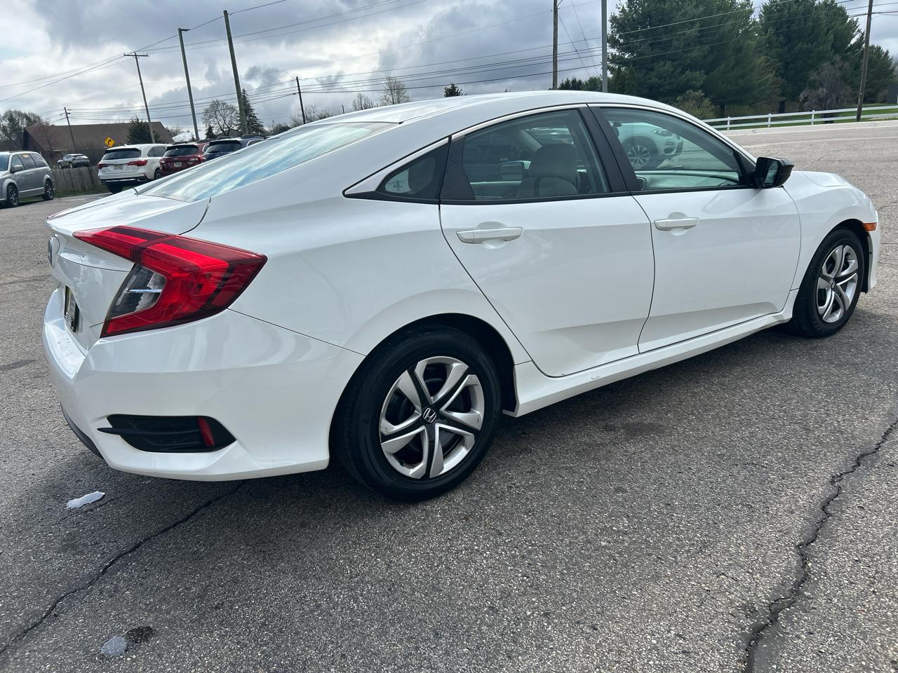 Honda Civic LX Sedan CVT 2018