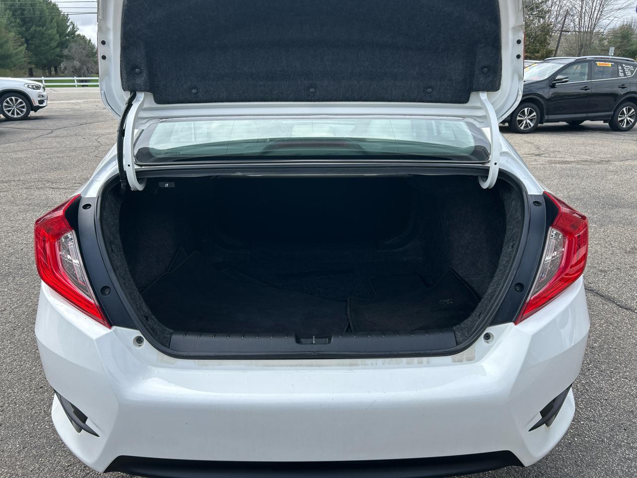 Honda Civic LX Sedan CVT 2018