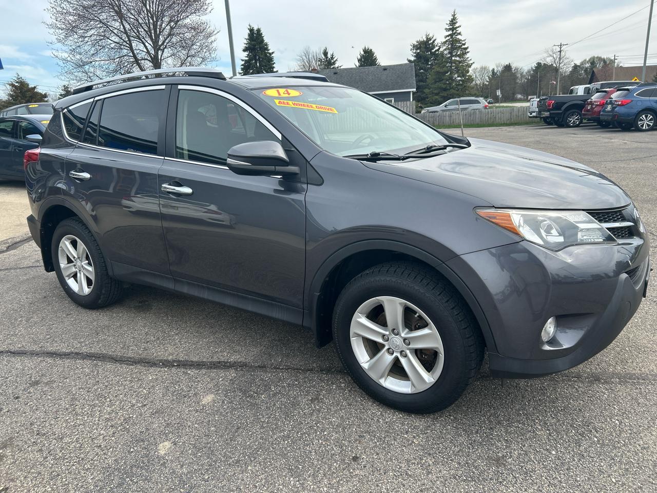 Toyota RAV4 XLE AWD 2014