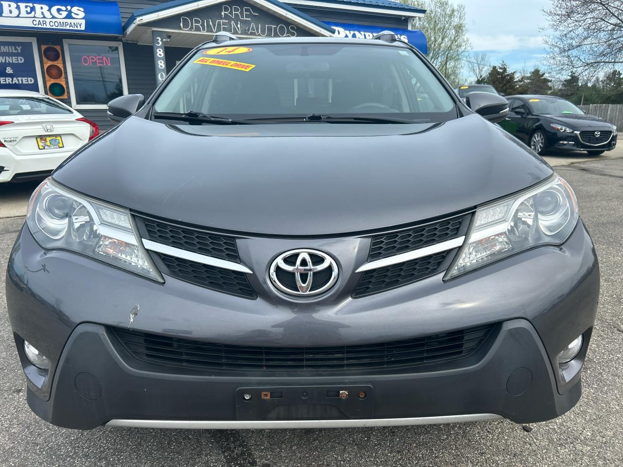 Toyota RAV4 XLE AWD 2014