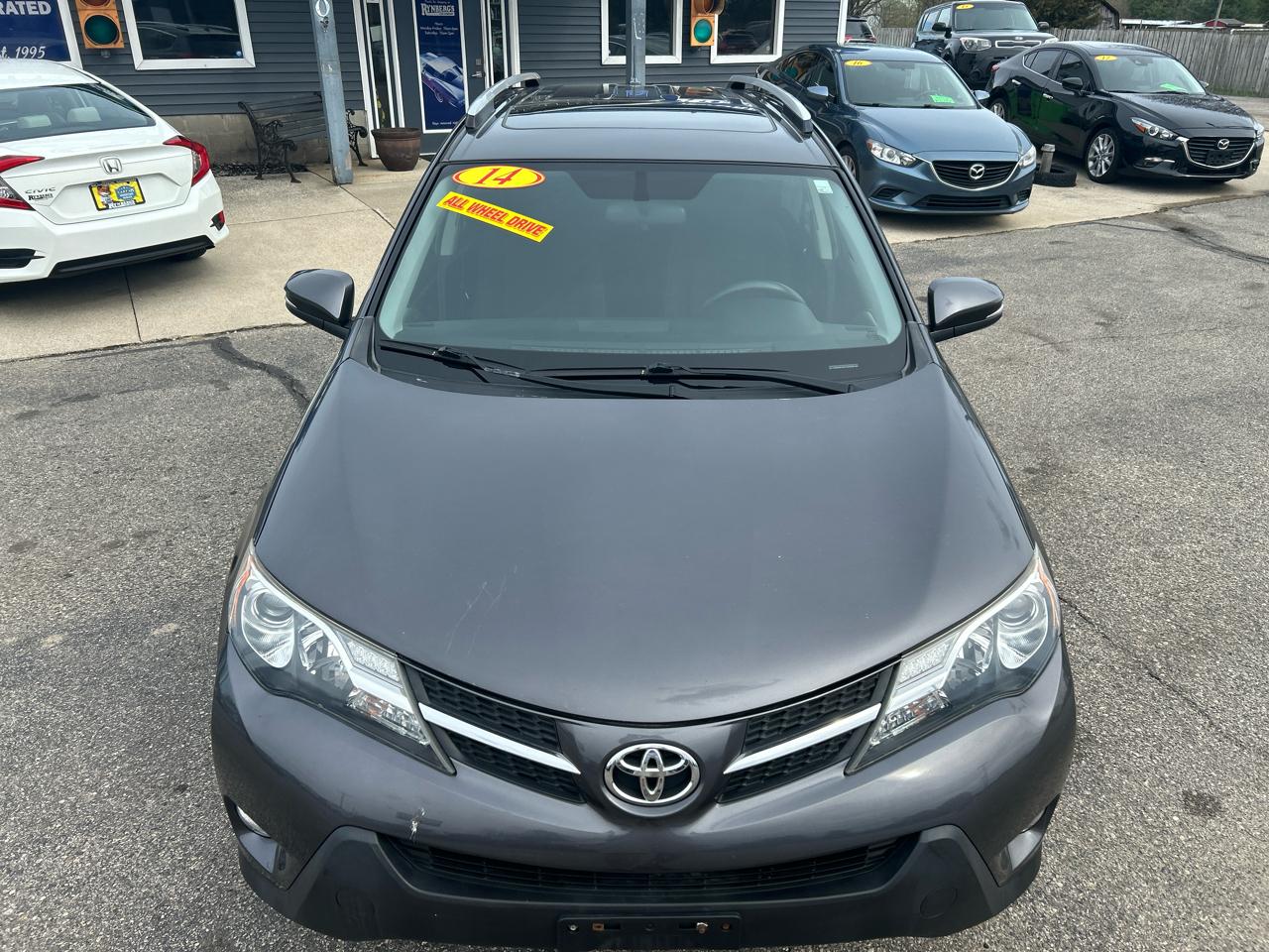 Toyota RAV4 XLE AWD 2014