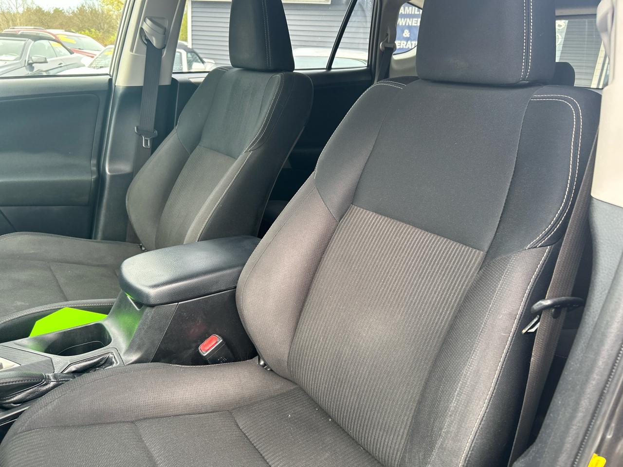 Toyota RAV4 XLE AWD 2014