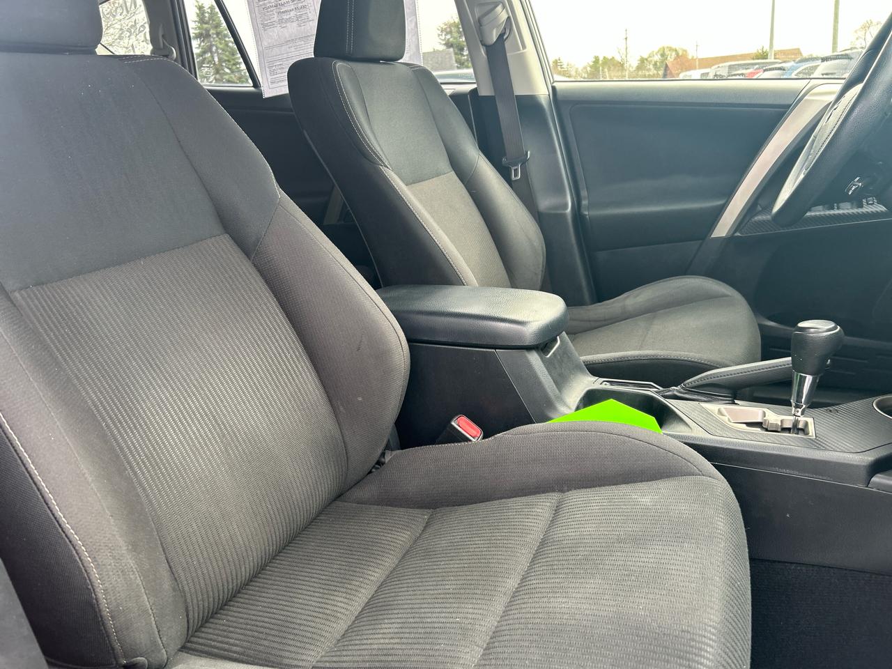 Toyota RAV4 XLE AWD 2014