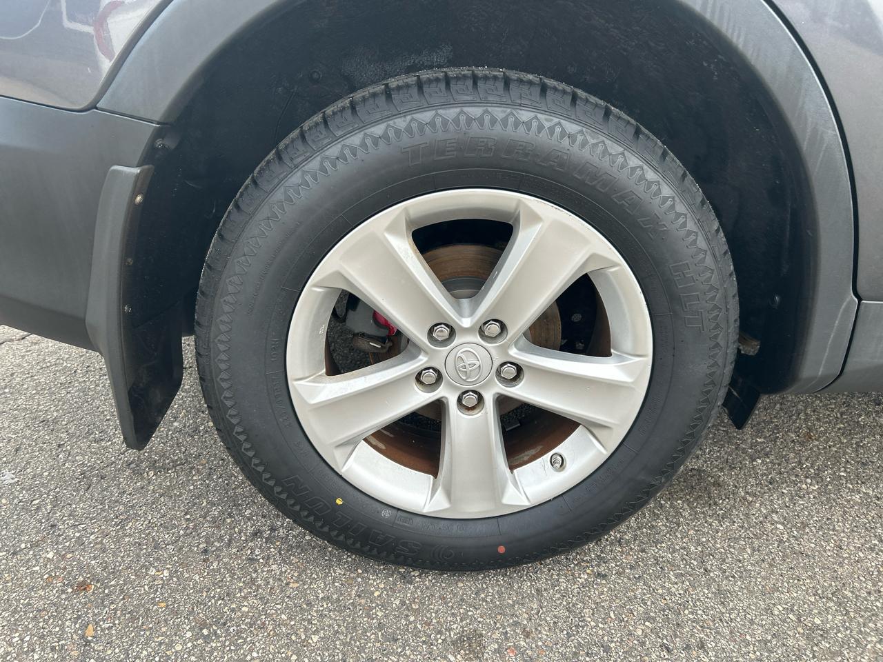 Toyota RAV4 XLE AWD 2014