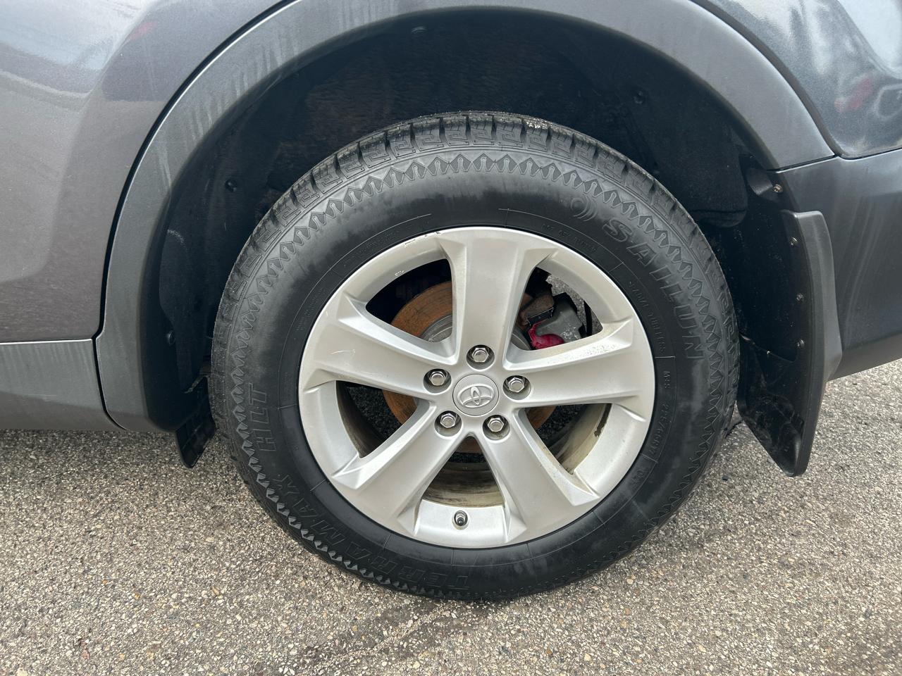 Toyota RAV4 XLE AWD 2014