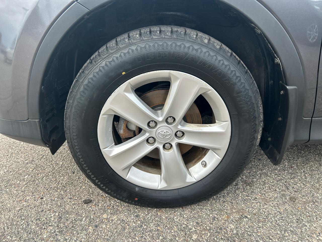 Toyota RAV4 XLE AWD 2014