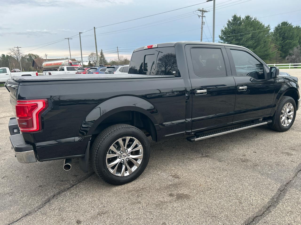 Ford F-150 4WD SuperCrew 150" XLT 2016
