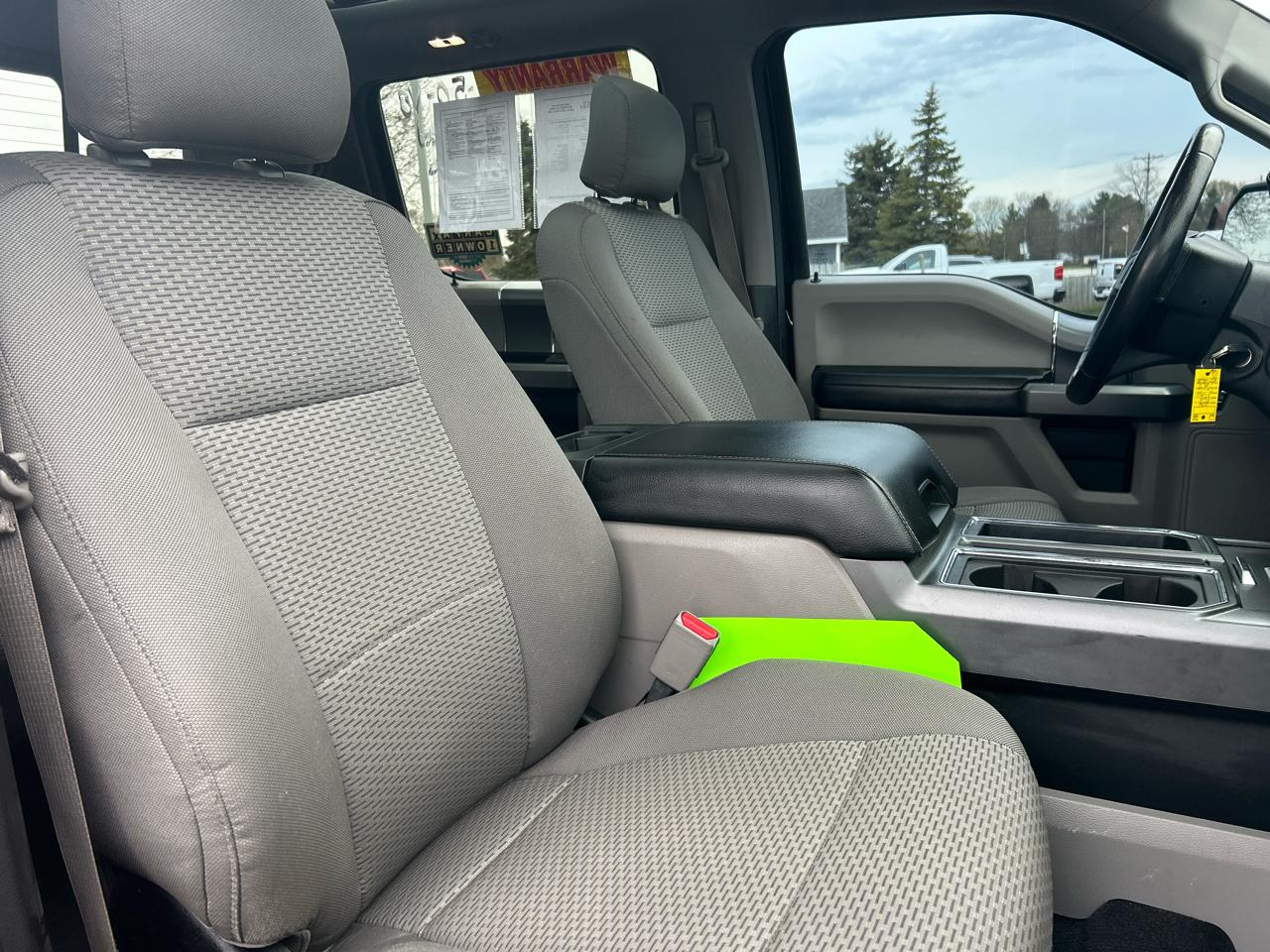 Ford F-150 4WD SuperCrew 150" XLT 2016