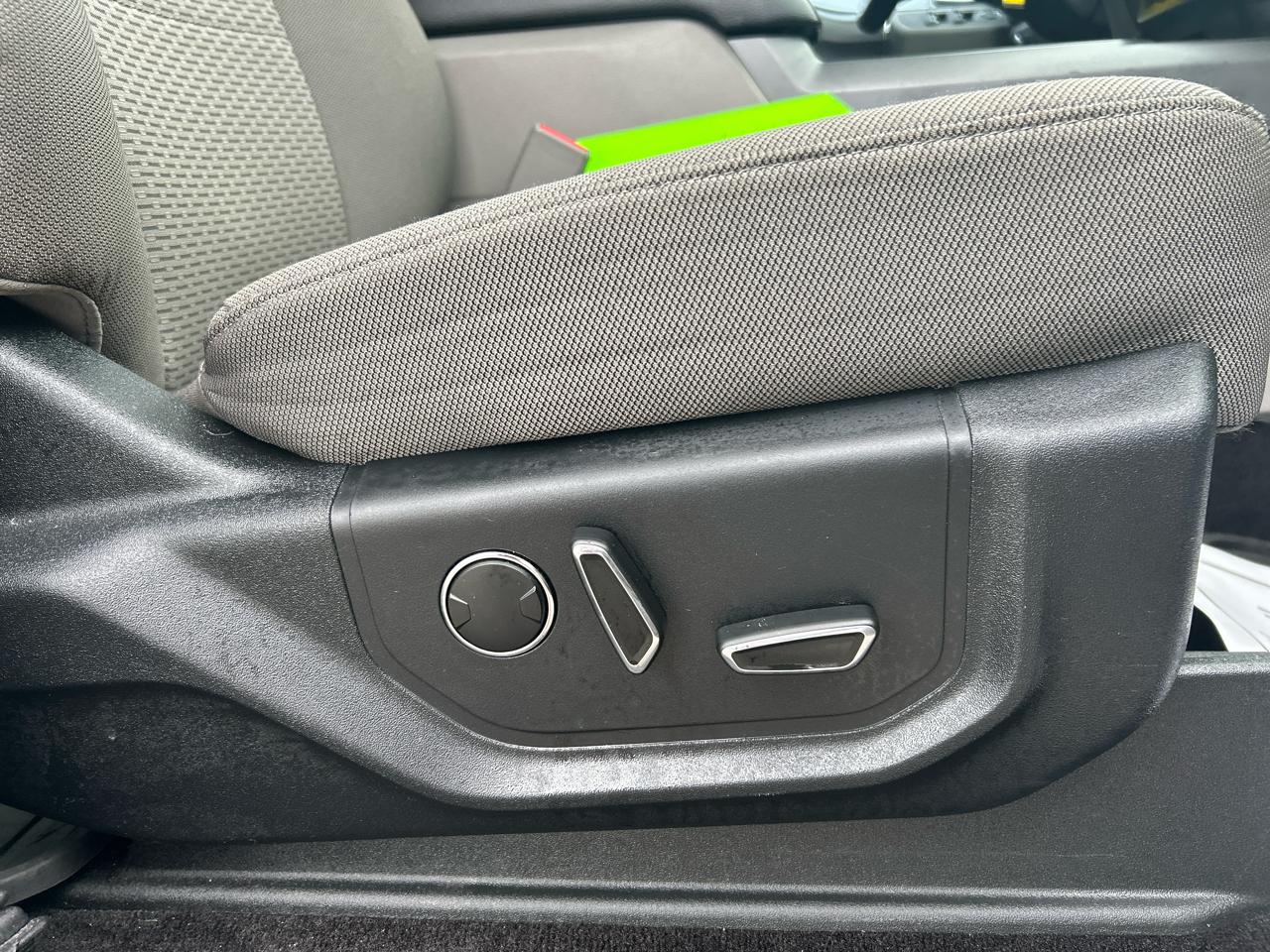 Ford F-150 4WD SuperCrew 150" XLT 2016