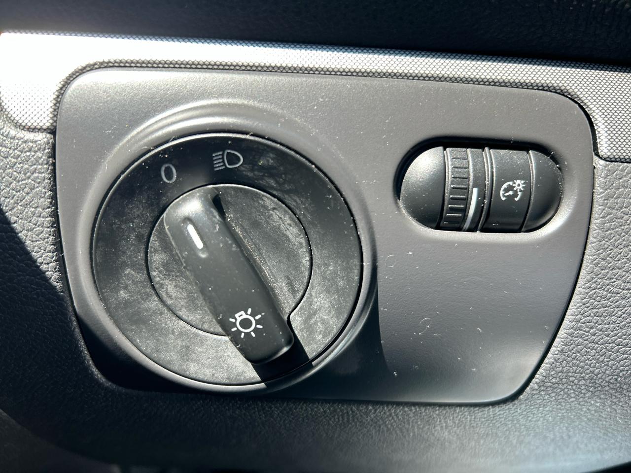 Volkswagen Jetta S PZEV 2009