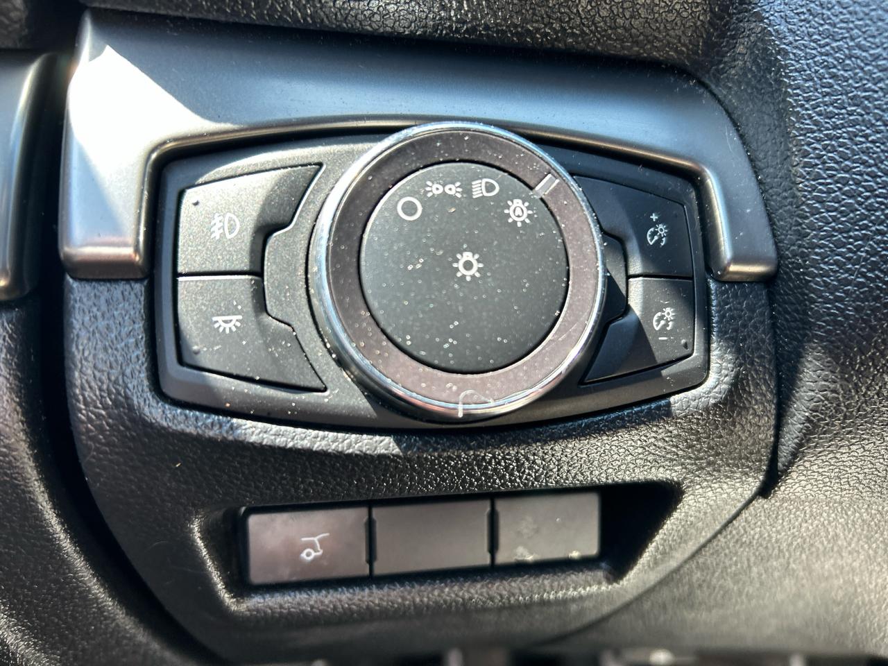 Ford Explorer 4dr XLT 4WD 2018