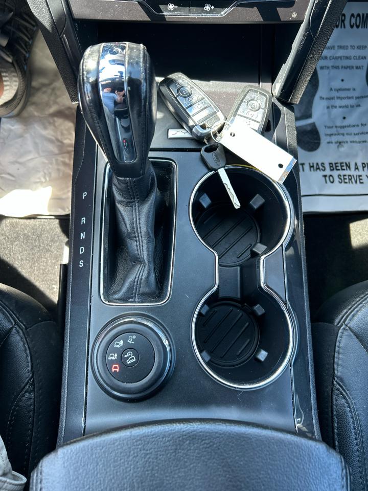 Ford Explorer 4dr XLT 4WD 2018