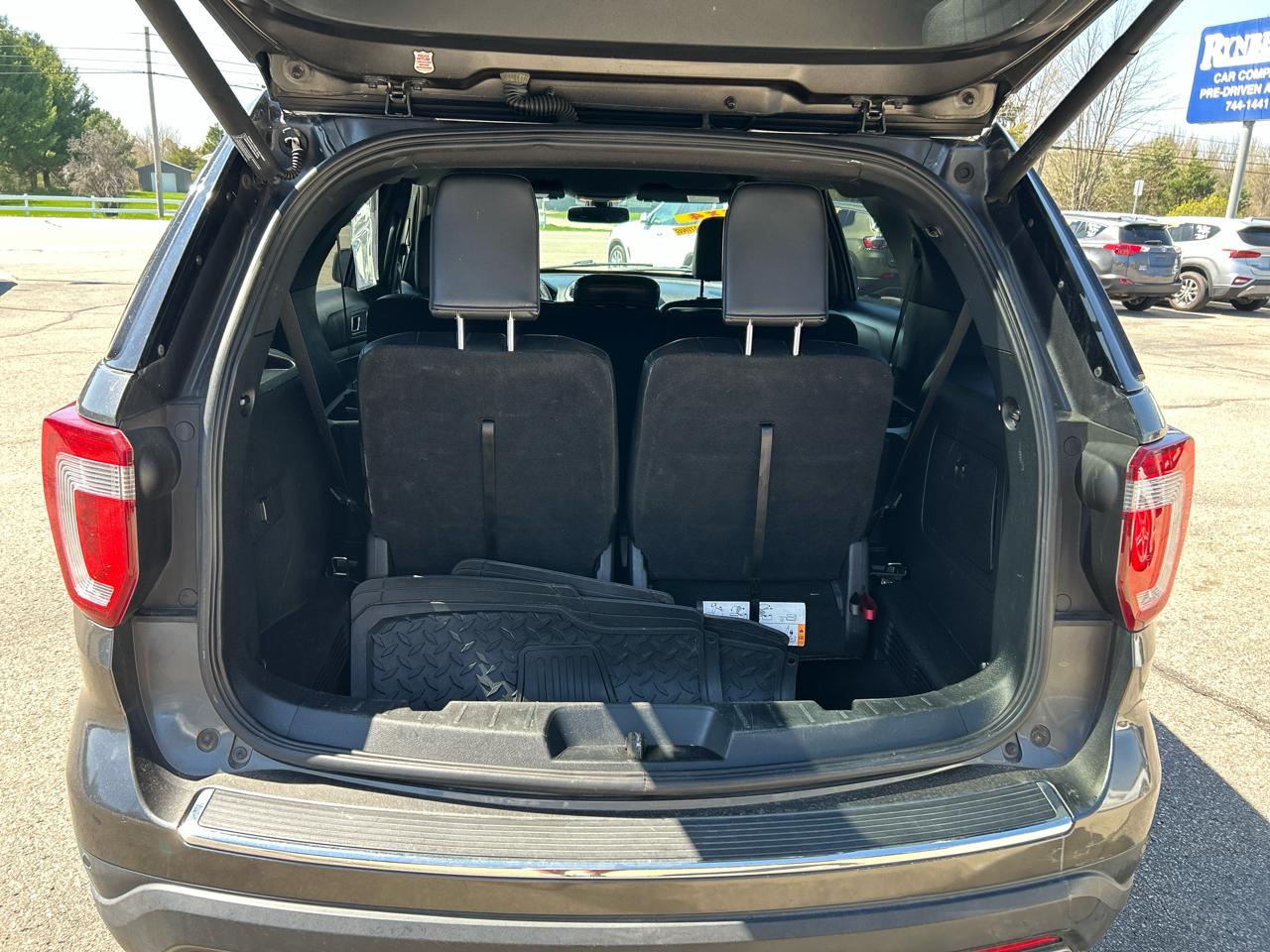 Ford Explorer 4dr XLT 4WD 2018