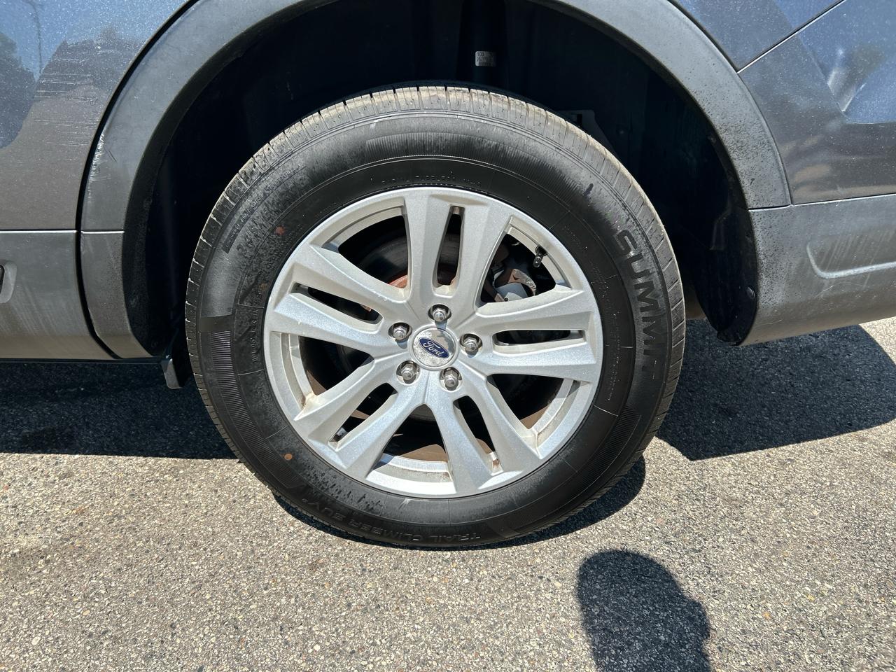 Ford Explorer 4dr XLT 4WD 2018