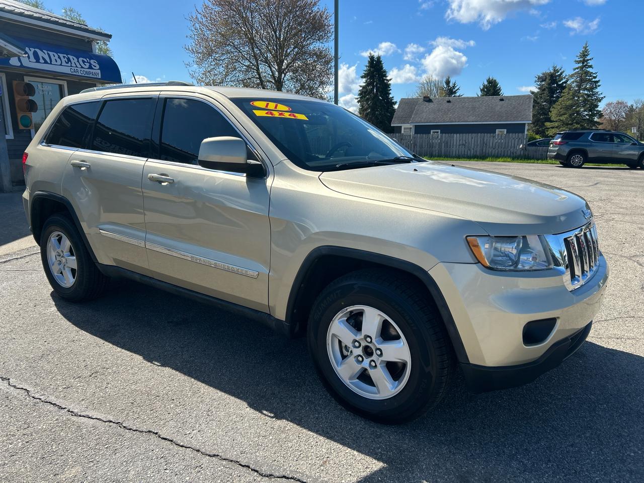 Jeep Grand Cherokee Laredo 4WD 2011