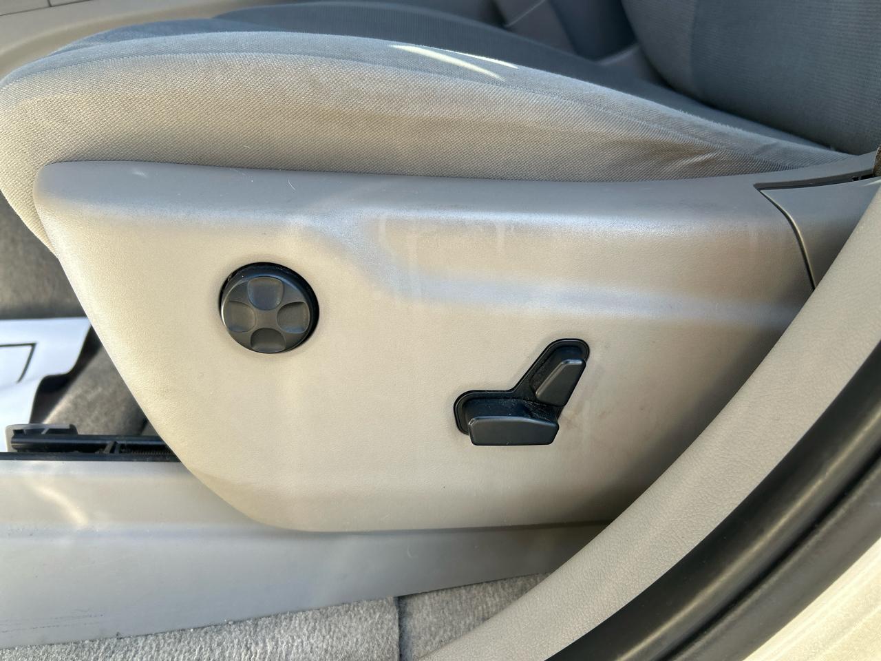 Jeep Grand Cherokee Laredo 4WD 2011