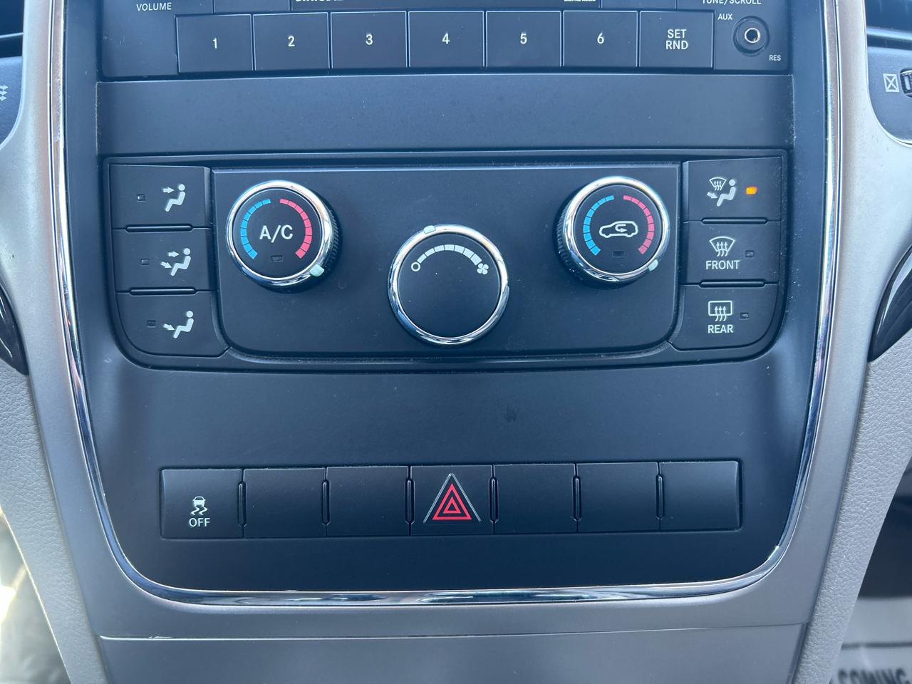 Jeep Grand Cherokee Laredo 4WD 2011