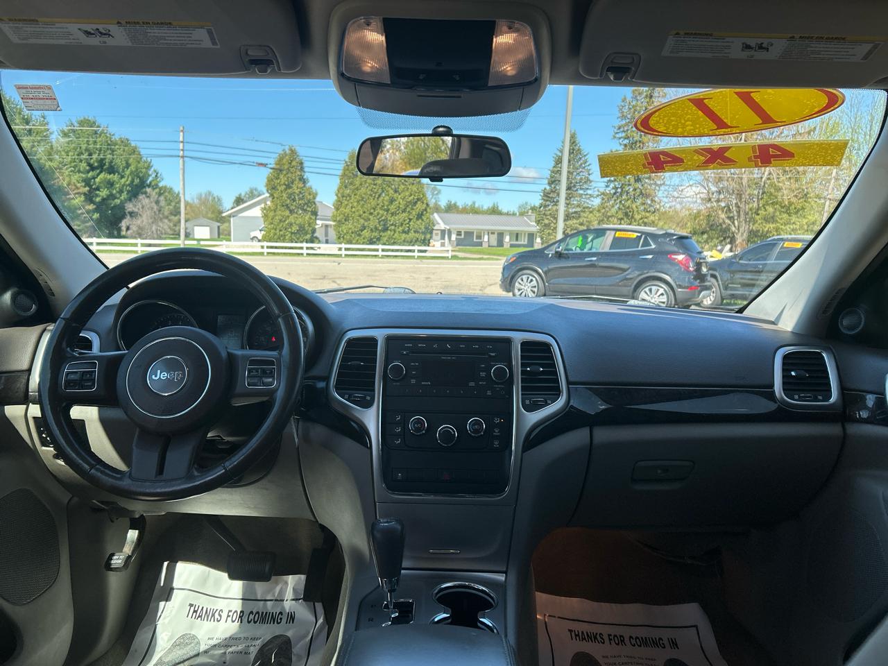 Jeep Grand Cherokee Laredo 4WD 2011