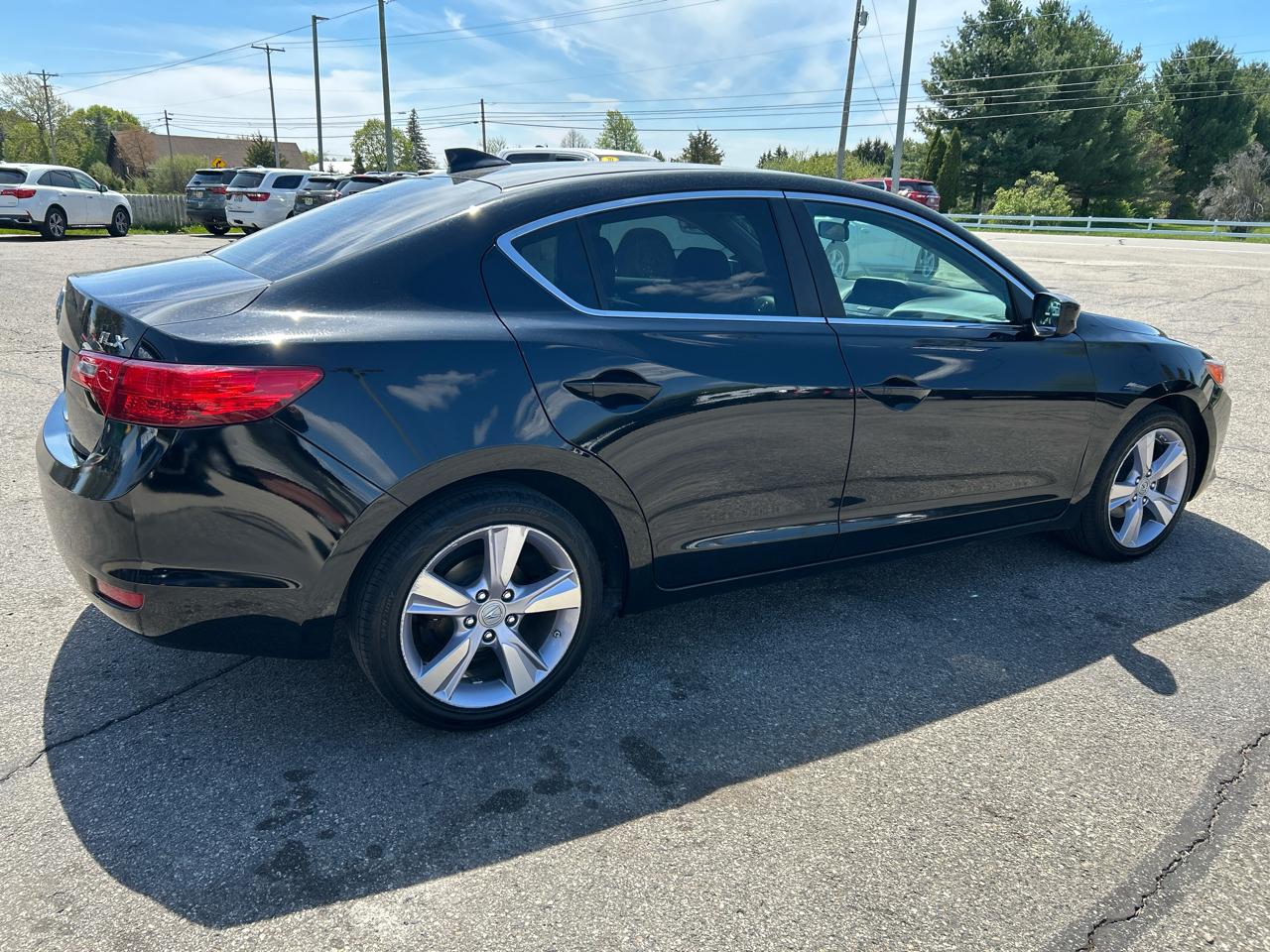 Acura ILX 5-Spd AT 2014