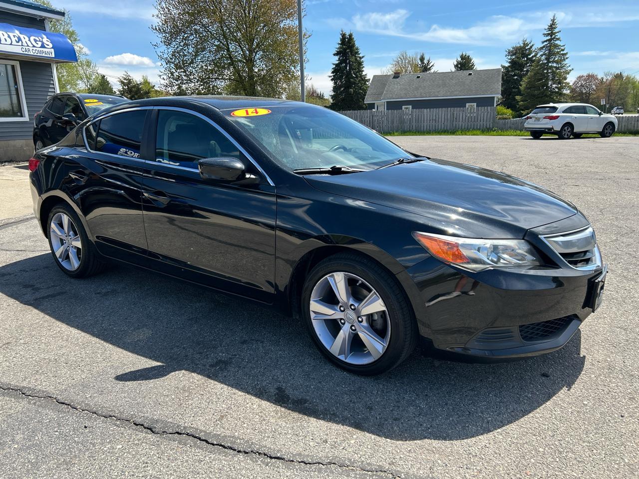 Acura ILX 5-Spd AT 2014