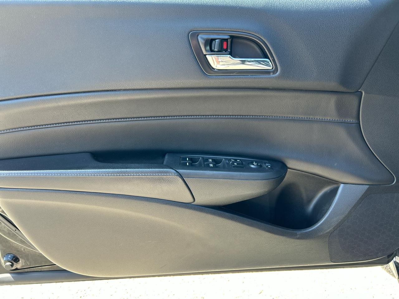Acura ILX 5-Spd AT 2014