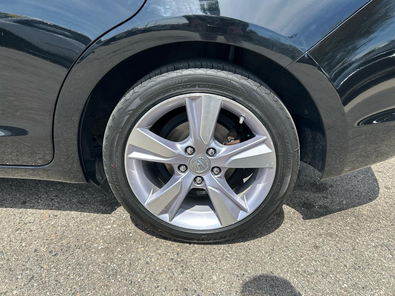 Acura ILX 5-Spd AT 2014