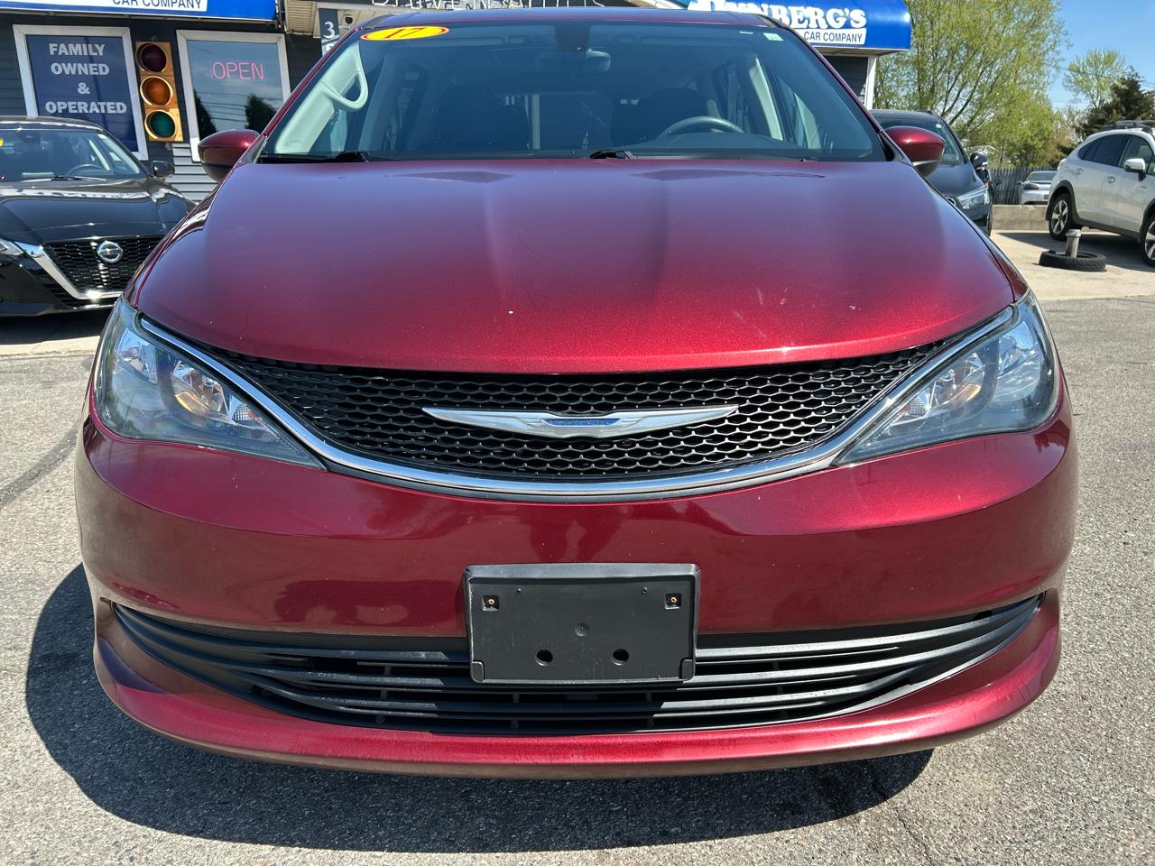 Chrysler Pacifica Touring 2017