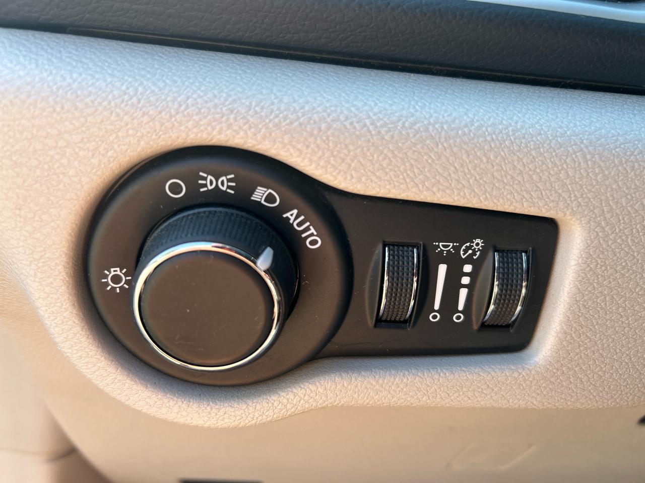 Chrysler Pacifica Touring 2017