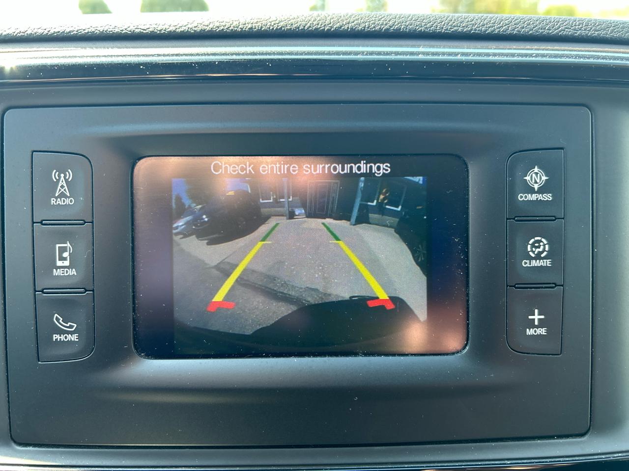 Chrysler Pacifica Touring 2017