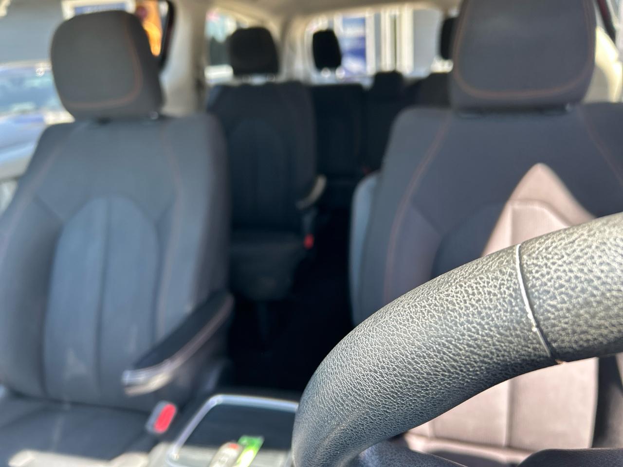 Chrysler Pacifica Touring 2017