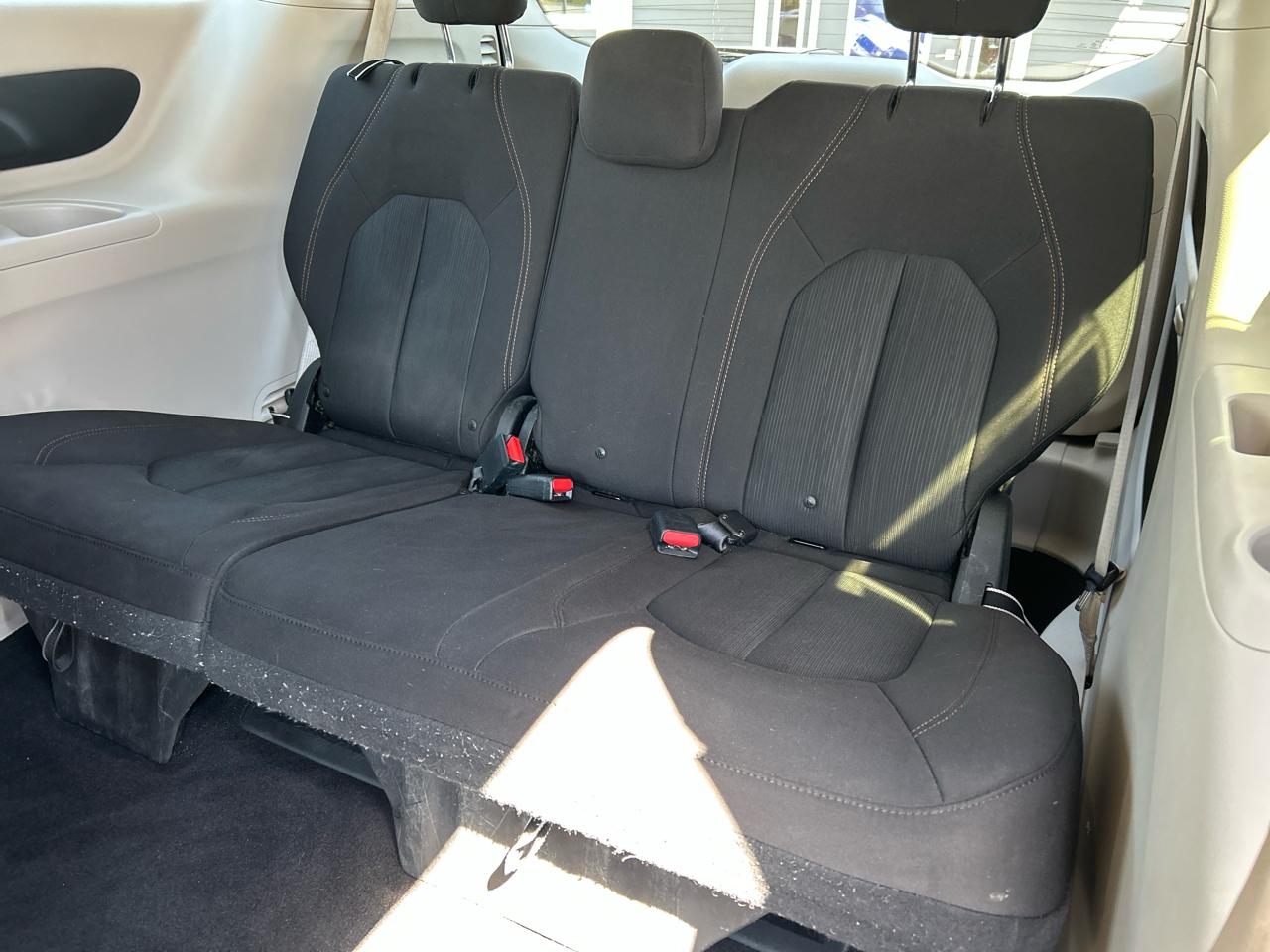 Chrysler Pacifica Touring 2017