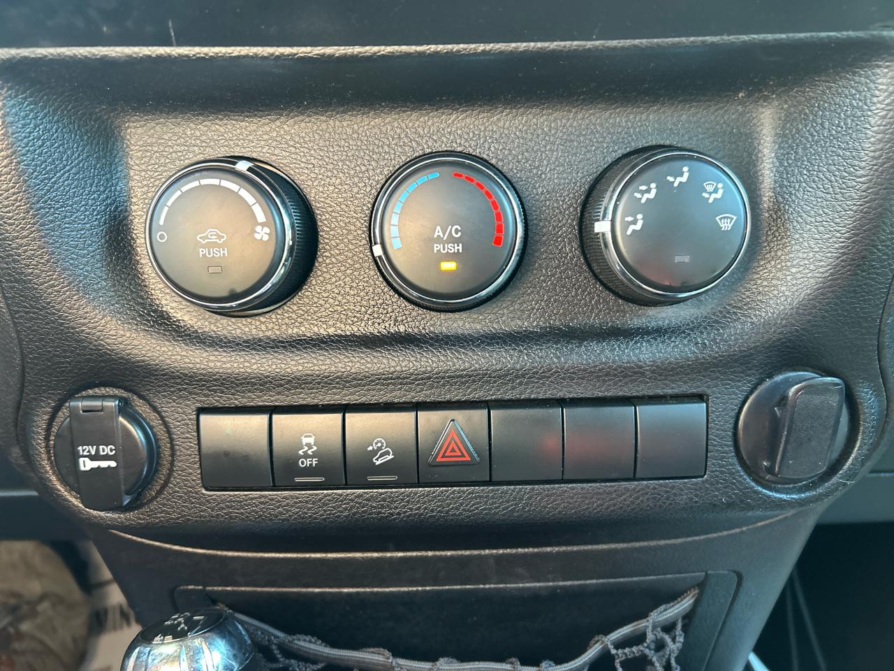 Jeep Wrangler Sport 4WD 2013
