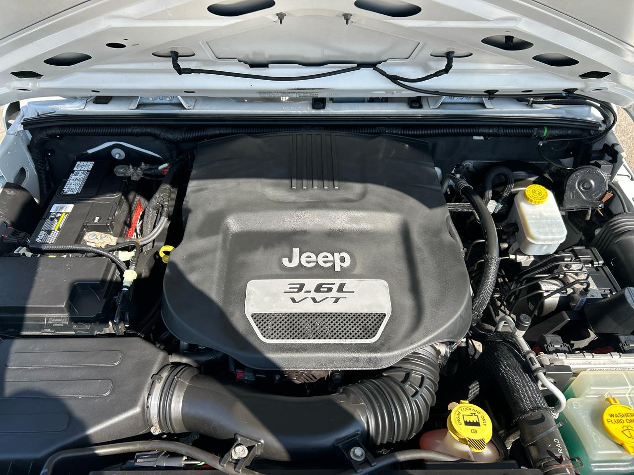 Jeep Wrangler Sport 4WD 2013
