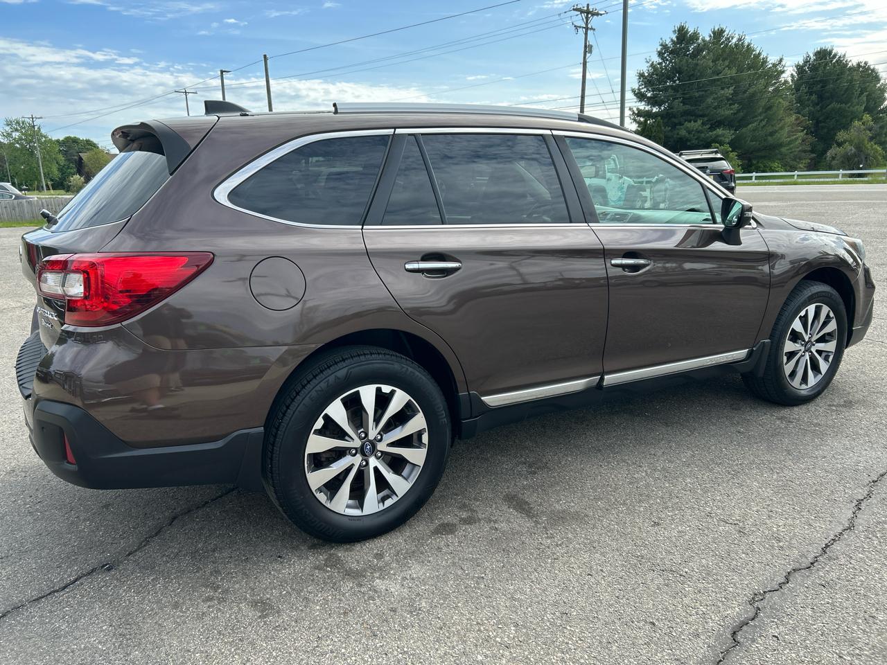 Subaru Outback 3.6R Touring 2019