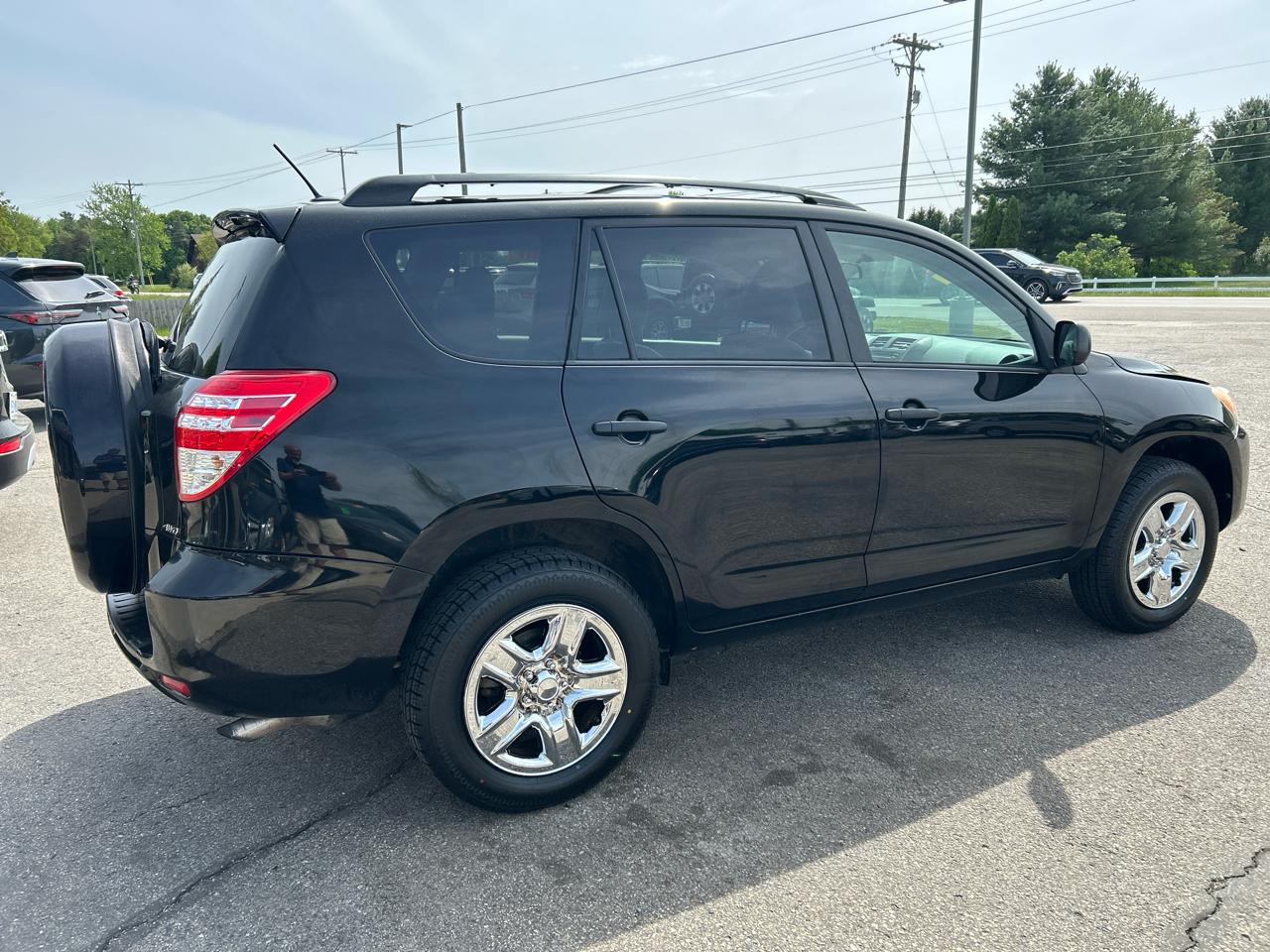 Toyota RAV4 Base I4 4WD 2012