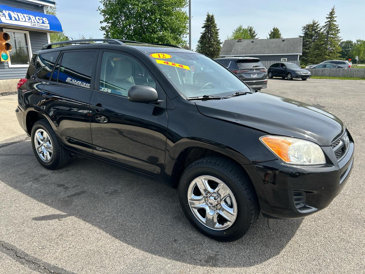 Toyota RAV4 Base I4 4WD 2012