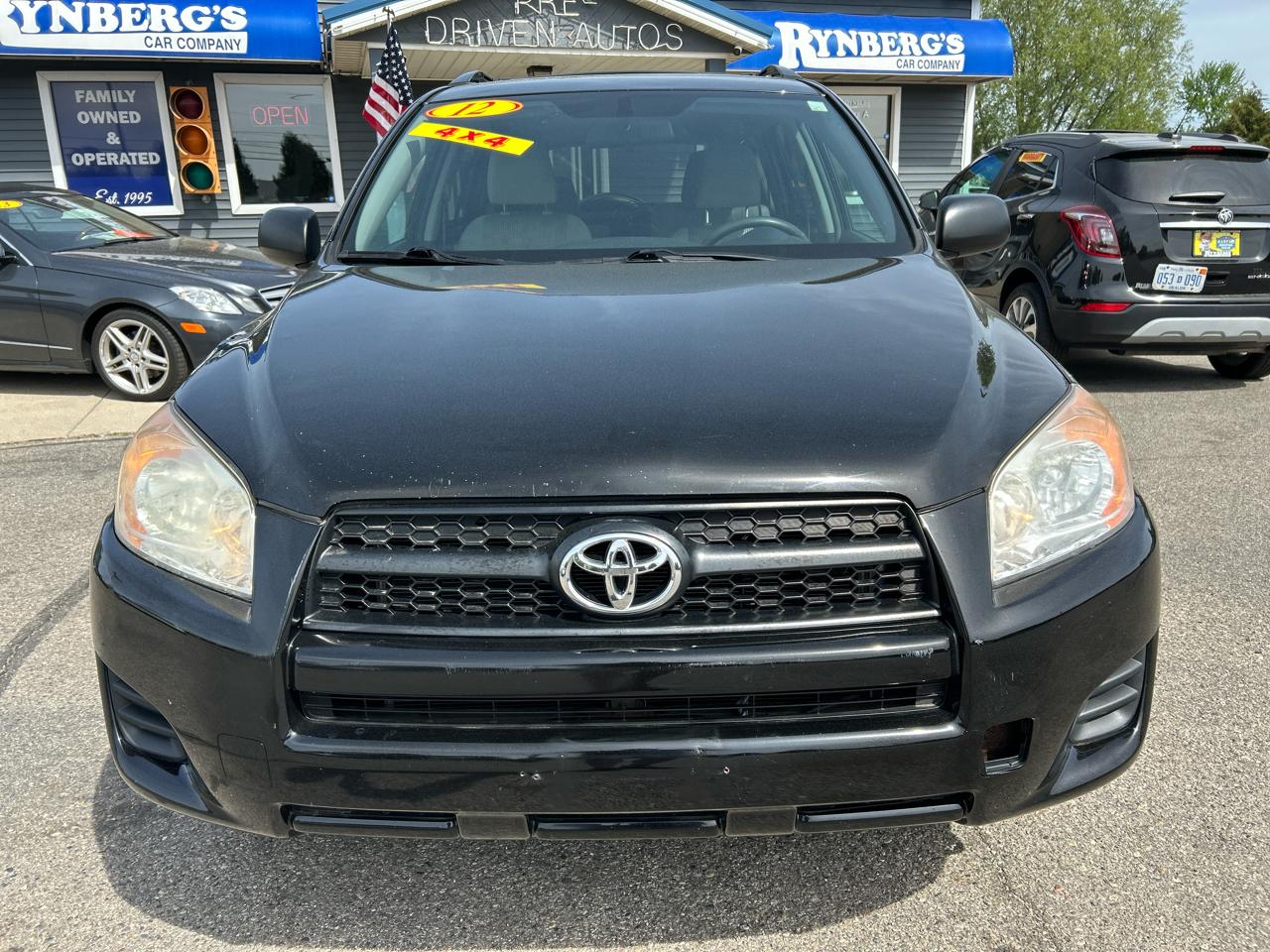 Toyota RAV4 Base I4 4WD 2012