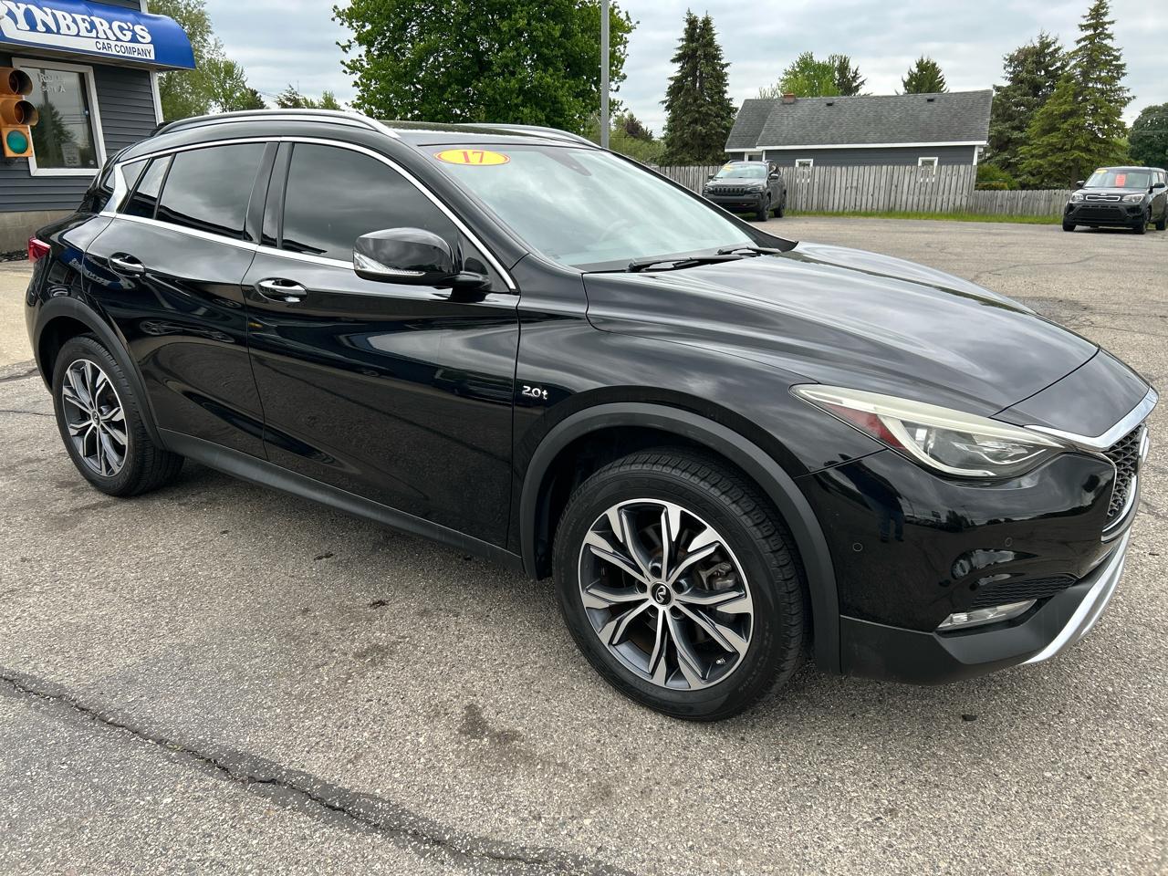 Infiniti QX30 Luxury AWD 2017