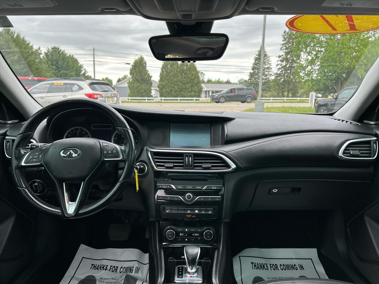 Infiniti QX30 Luxury AWD 2017