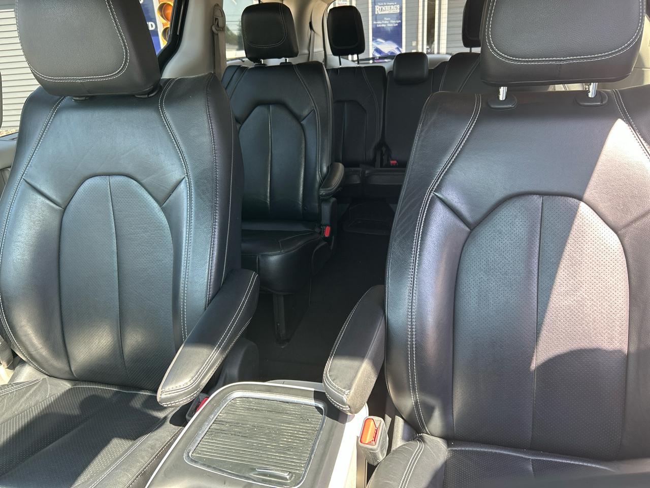 Chrysler Pacifica Touring-L 2022