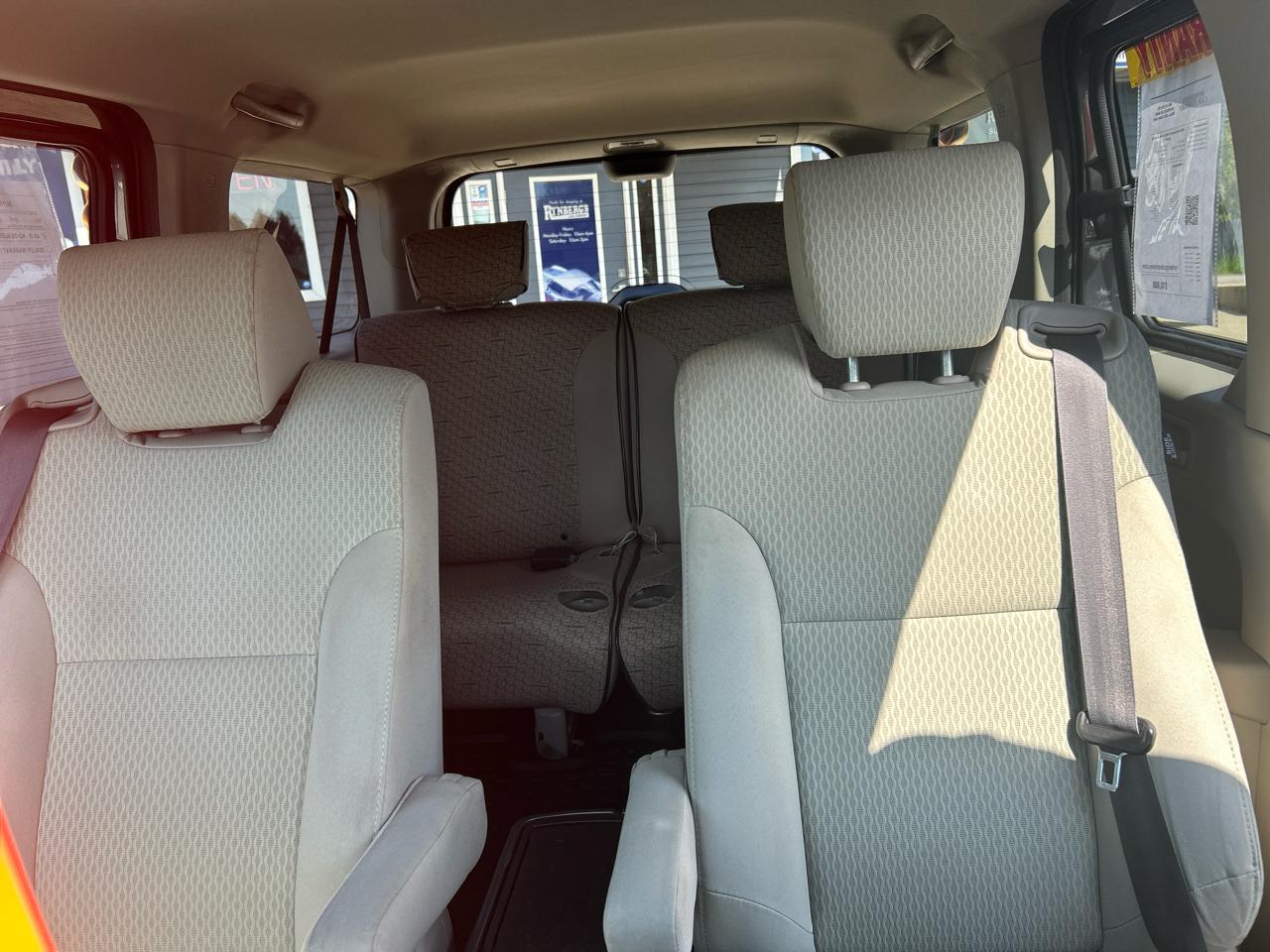 Honda Element EX 4WD AT with Navigation System 2010