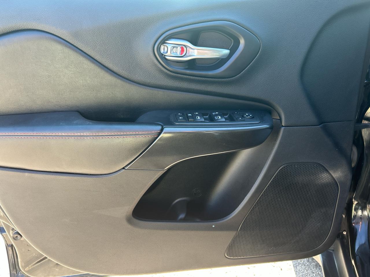 Jeep Cherokee Trailhawk 4WD 2021